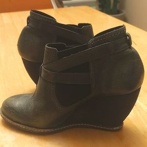 Gorgeous distressed leather boot